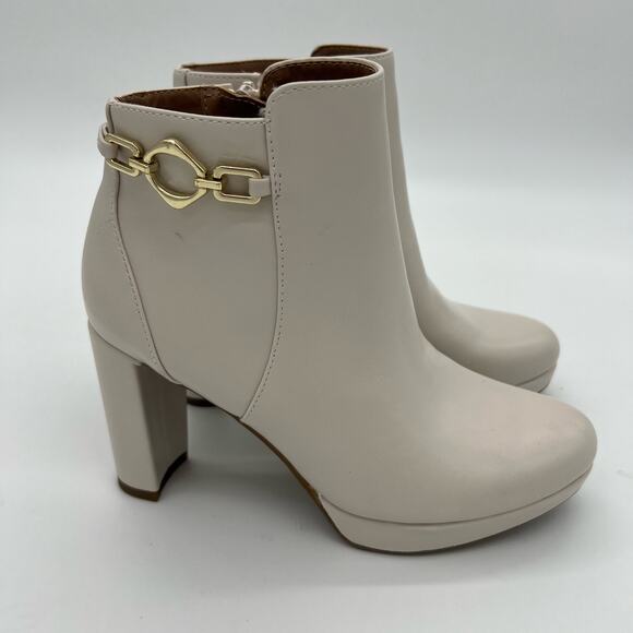 Naturalizer Berri Ankle Boot Womens Size 5 Cream Leather Gold Details Bootie - Picture 2 of 10